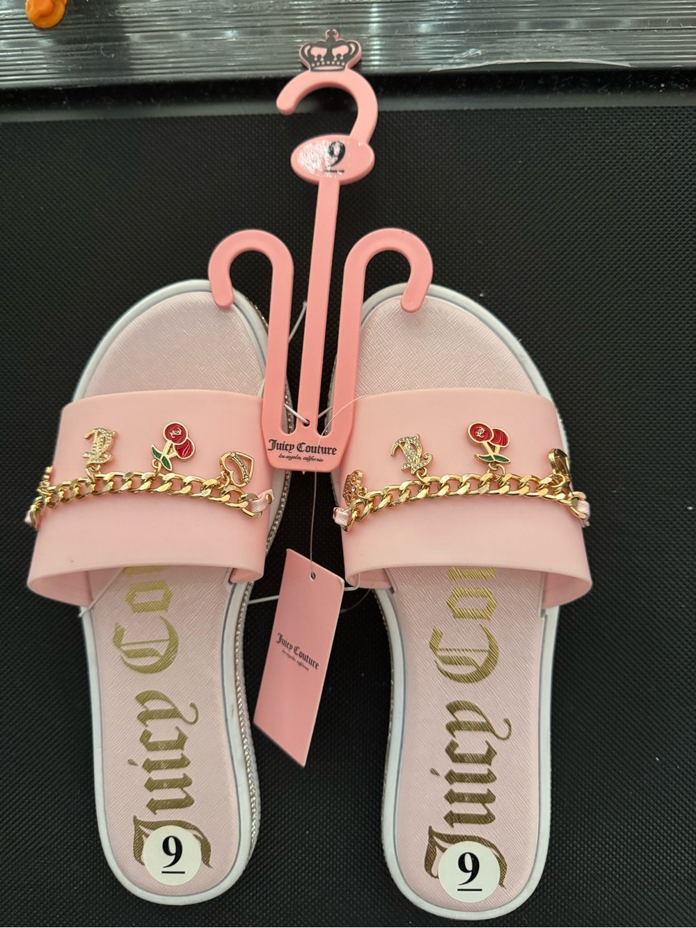 *BNWT* Juicy Couture Pink Slide Sandals with Gold Chain &  Charms - Picture 7 of 7